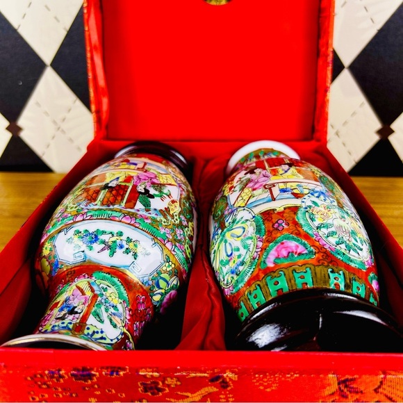 Rose Medallion Vase Pair Porcelain Hand-Painted w/ Stands & Red Presentation Box - Picture 10 of 14